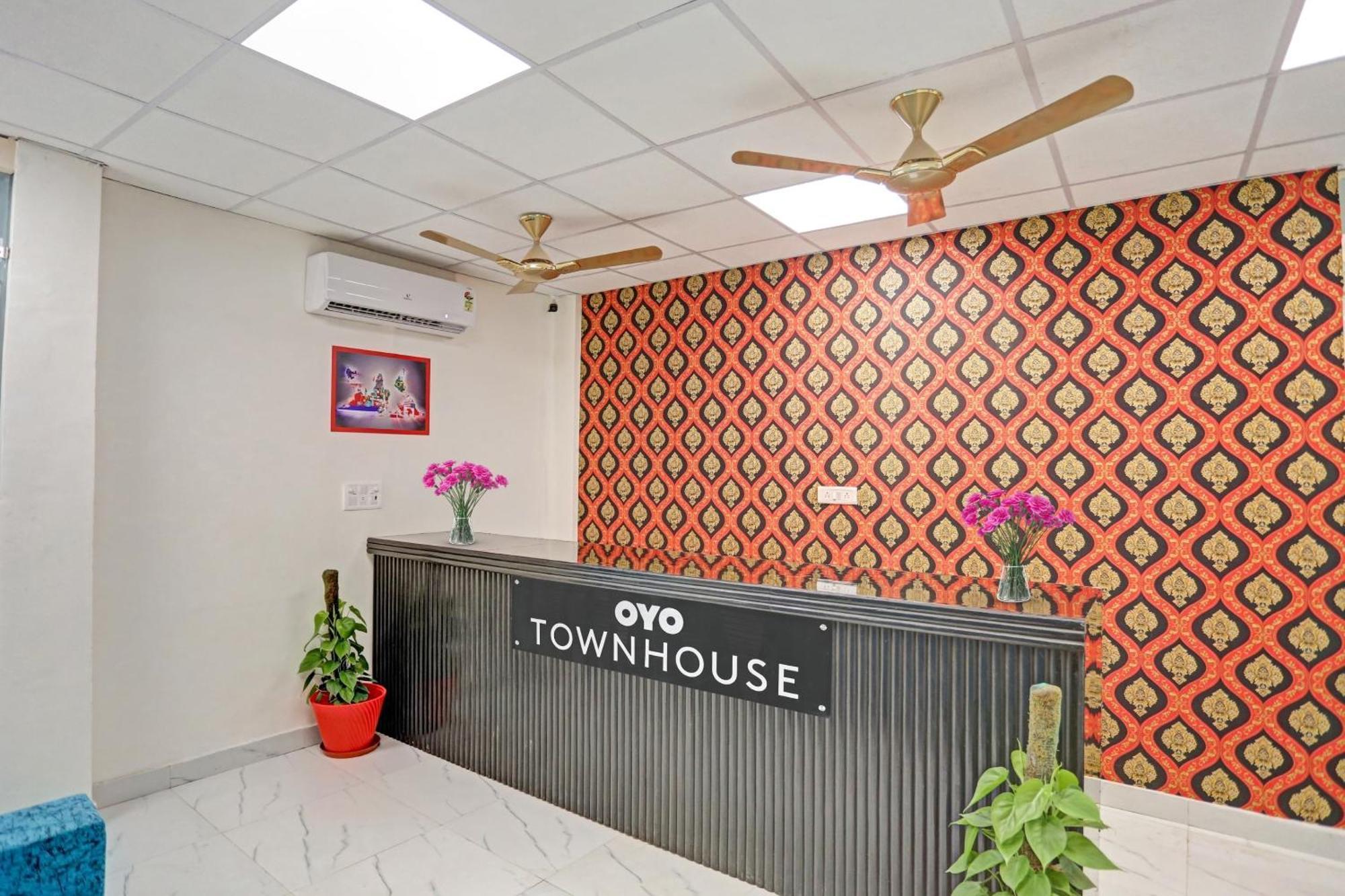 Hotel O Heritage Inn ノイダ エクステリア 写真